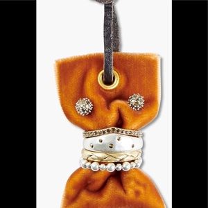 LUCKY BRAND MUSTARD VELVET RING AND EARRING SET